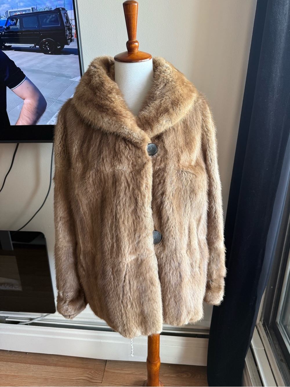 Women's real Fur Coat - Light Brown